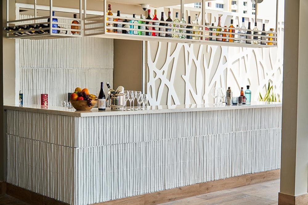 Gran Evenia Panamá Hotel Cidade do Panamá Exterior foto The bar at the 2012 Olympic Village