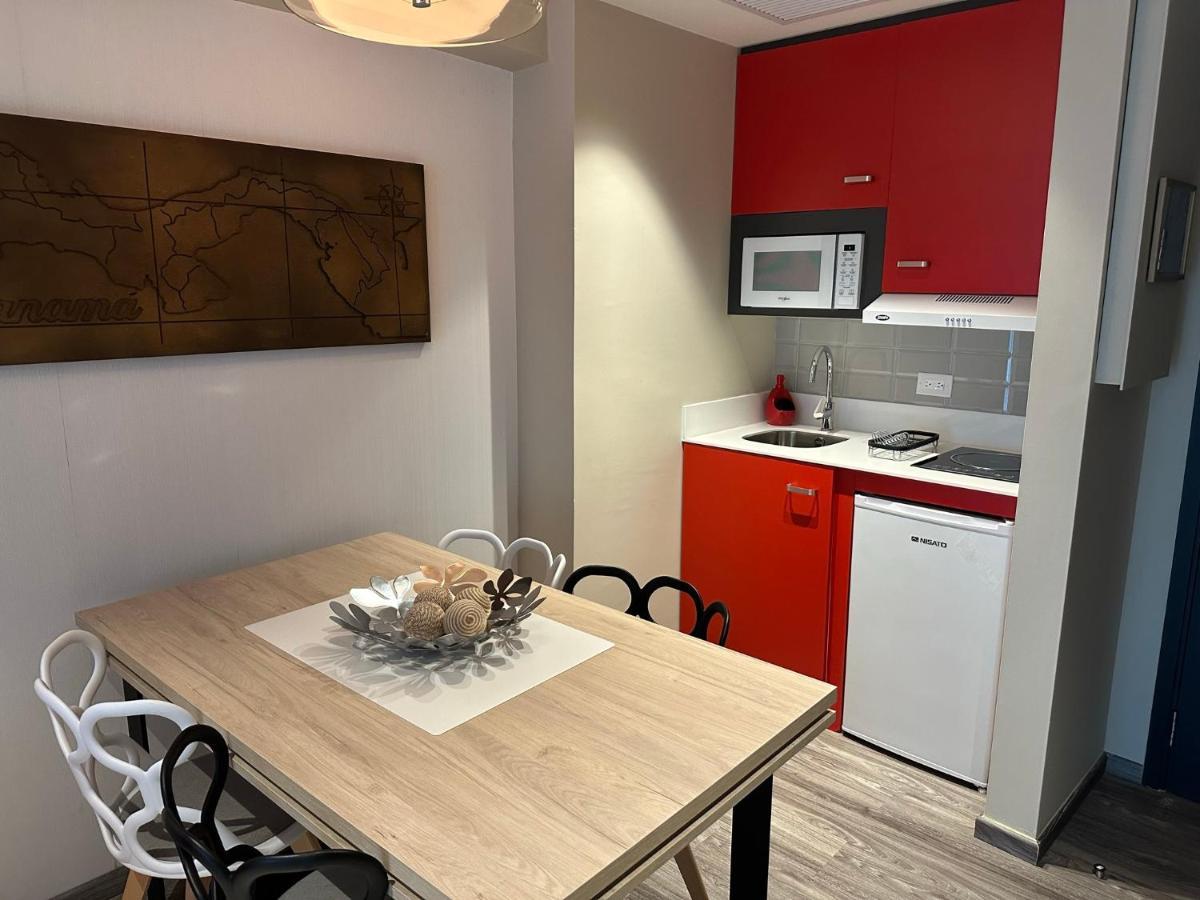 Gran Evenia Panamá Hotel Cidade do Panamá Exterior foto Kitchenette in a studio apartment