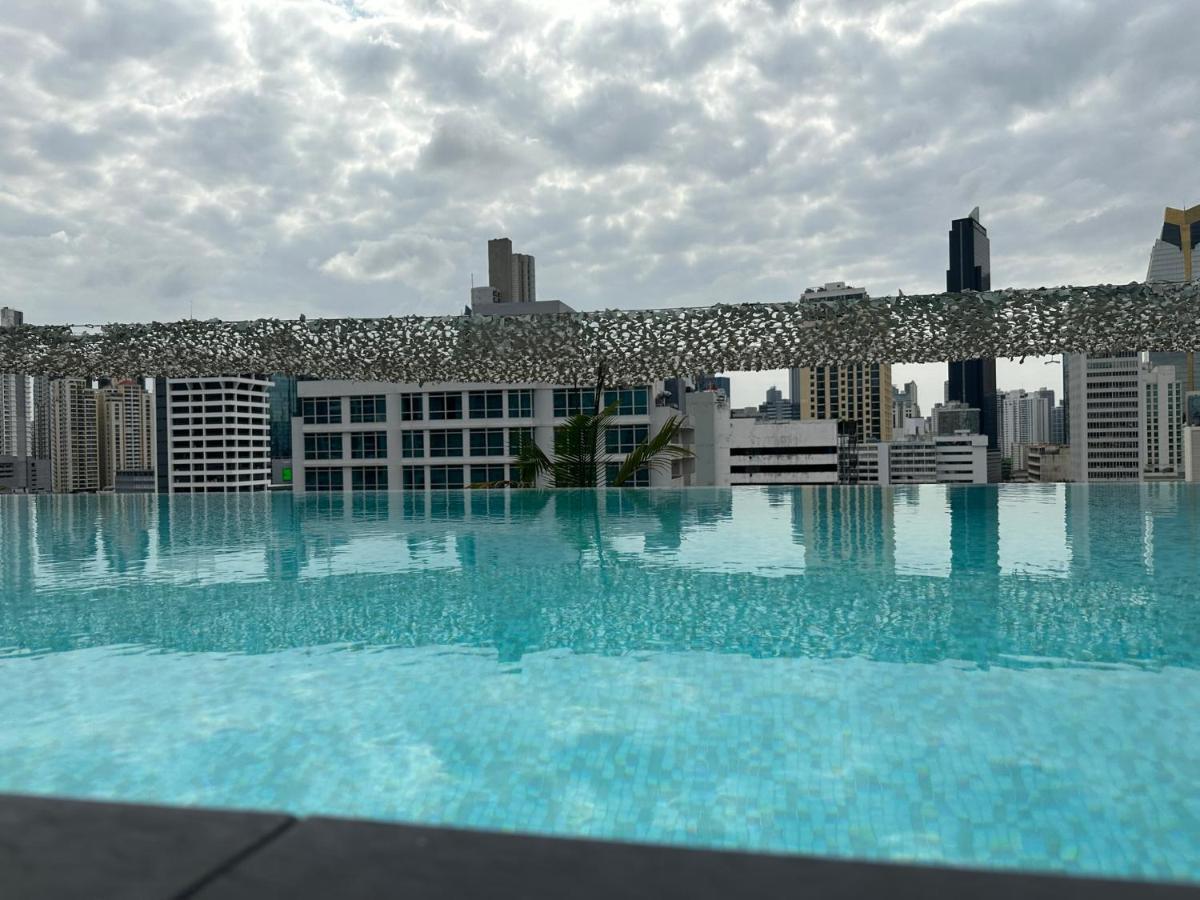 Gran Evenia Panamá Hotel Cidade do Panamá Exterior foto Skyline pool at the 33rd floor