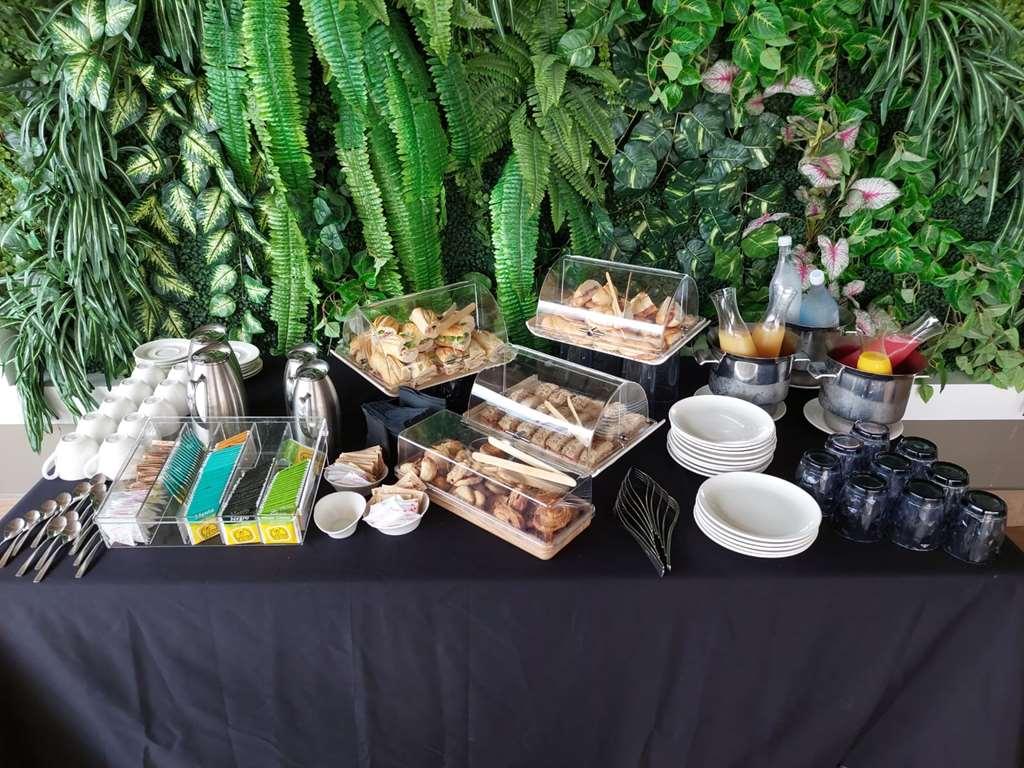 Gran Evenia Panamá Hotel Cidade do Panamá Restaurante foto A selection of finger food